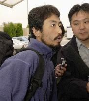 (1)2 ex-Japanese captives in Iraq head home from Amman